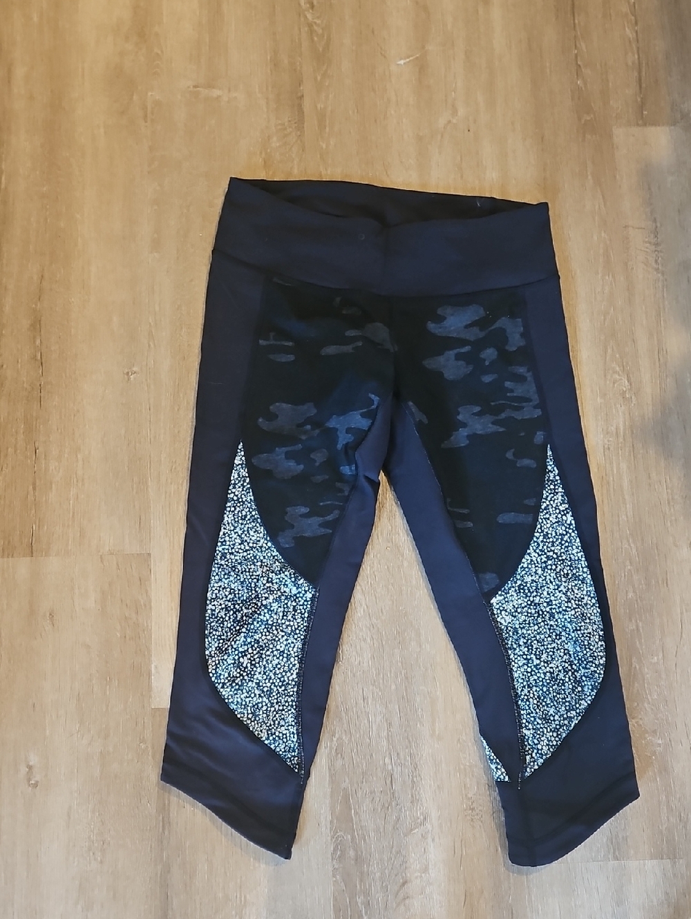 Lululemon Cropped Leggings Size 8